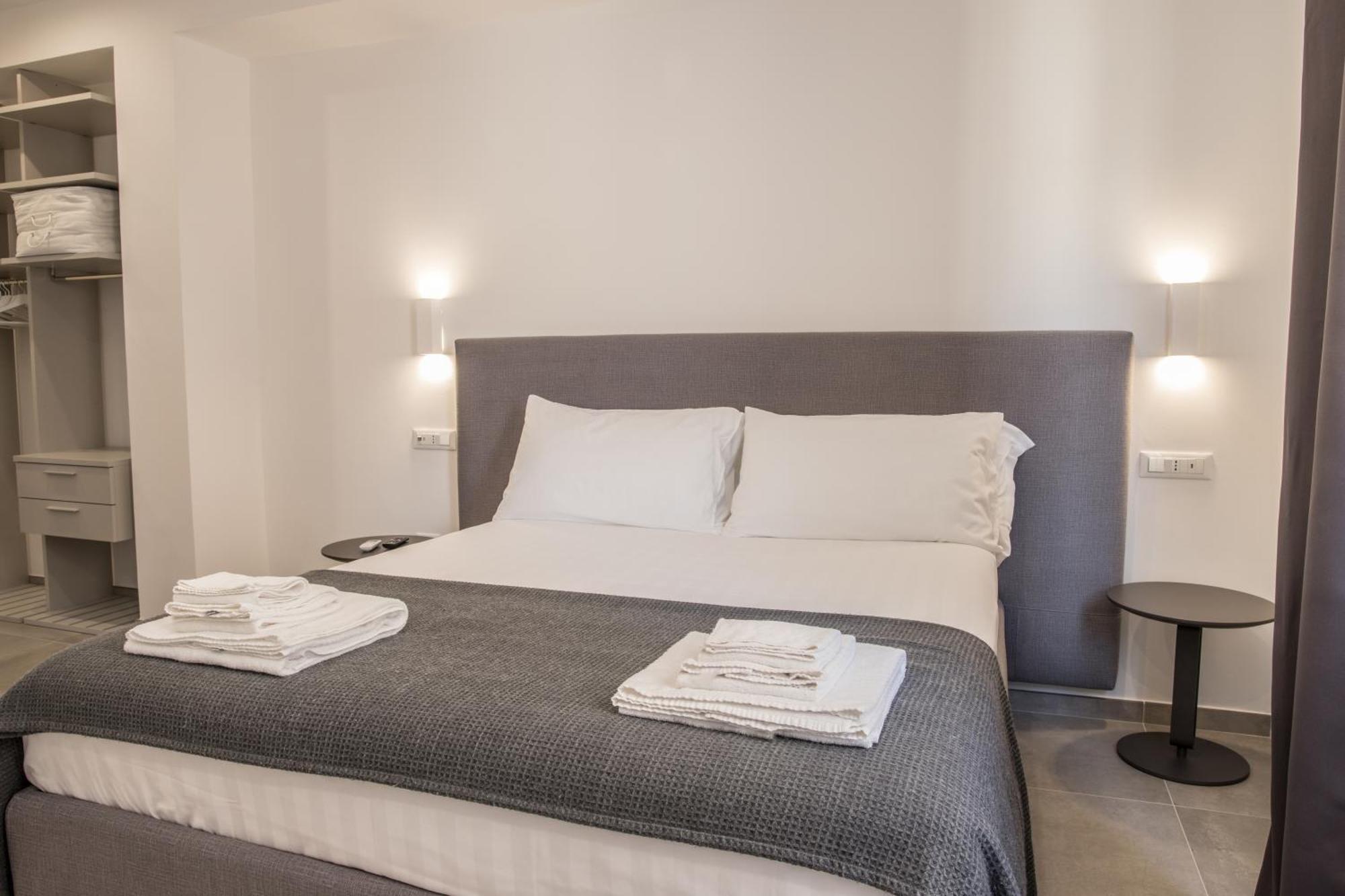 Suitesgaribaldi Cagliari Ngoại thất bức ảnh