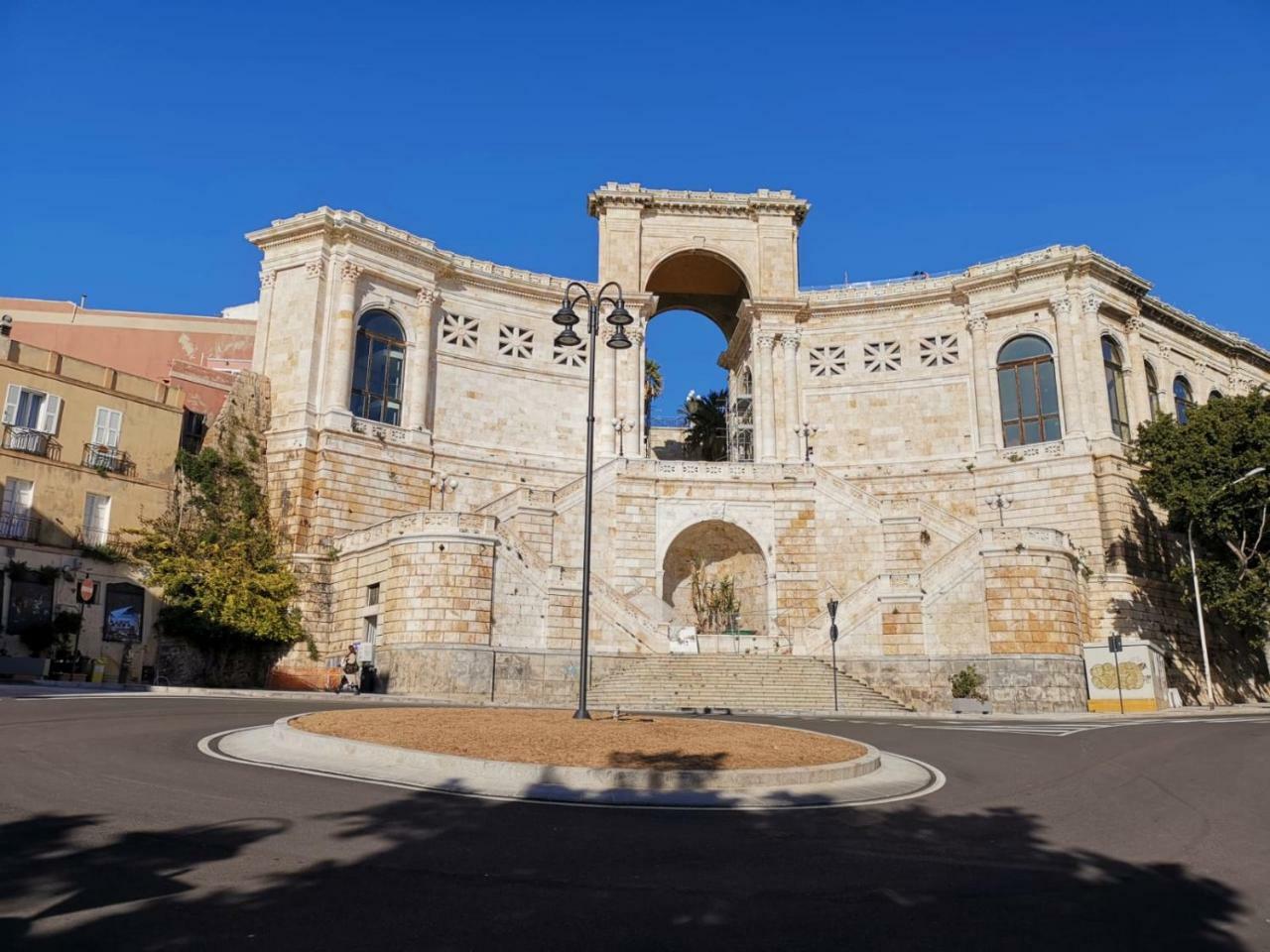 Suitesgaribaldi Cagliari Ngoại thất bức ảnh
