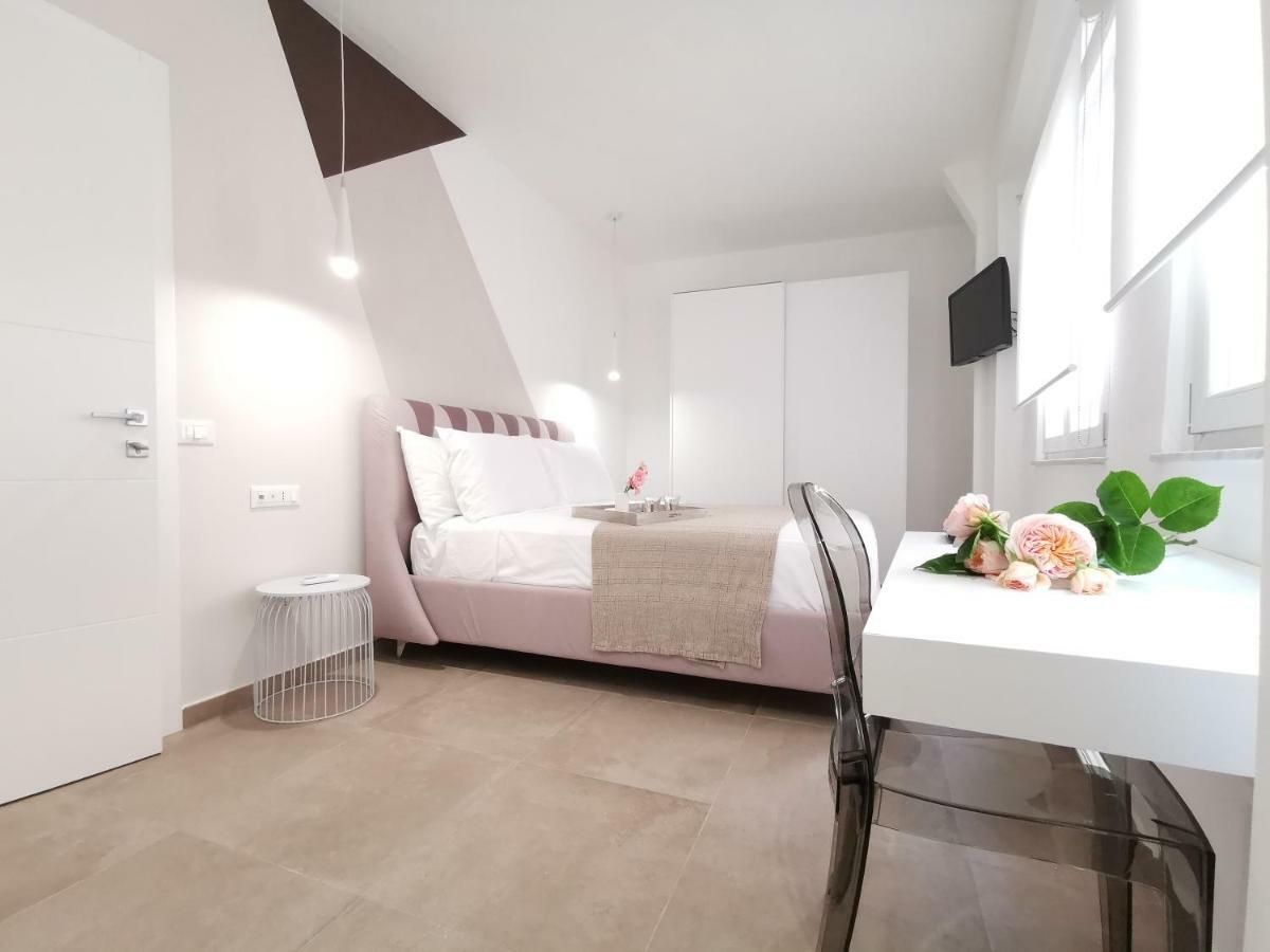 Suitesgaribaldi Cagliari Ngoại thất bức ảnh